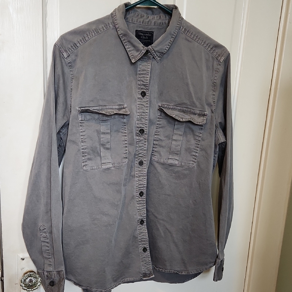 Abercrombie Gray Button-Up Shirt